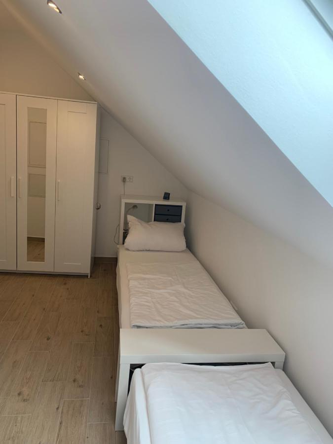 Freiraum Apartment อันไวเลอร์ อัม ทริเฟลส์ ภายนอก รูปภาพ