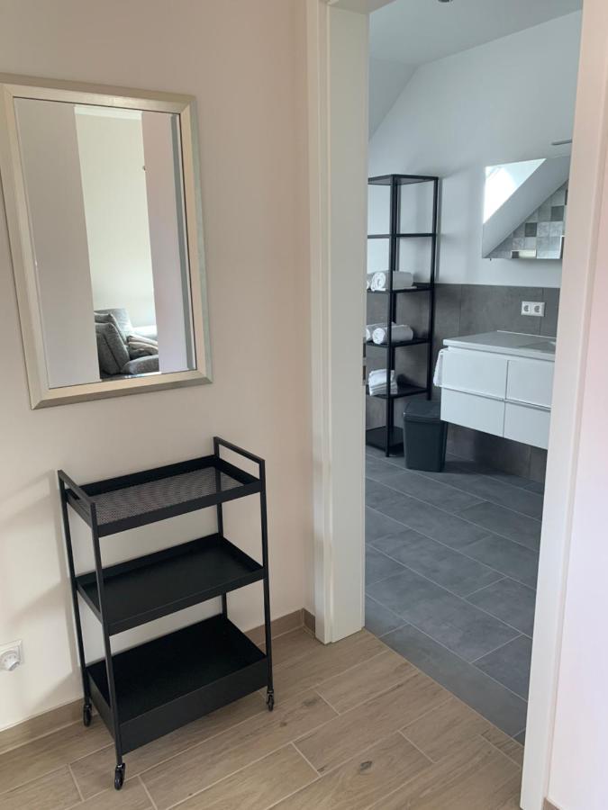 Freiraum Apartment อันไวเลอร์ อัม ทริเฟลส์ ภายนอก รูปภาพ