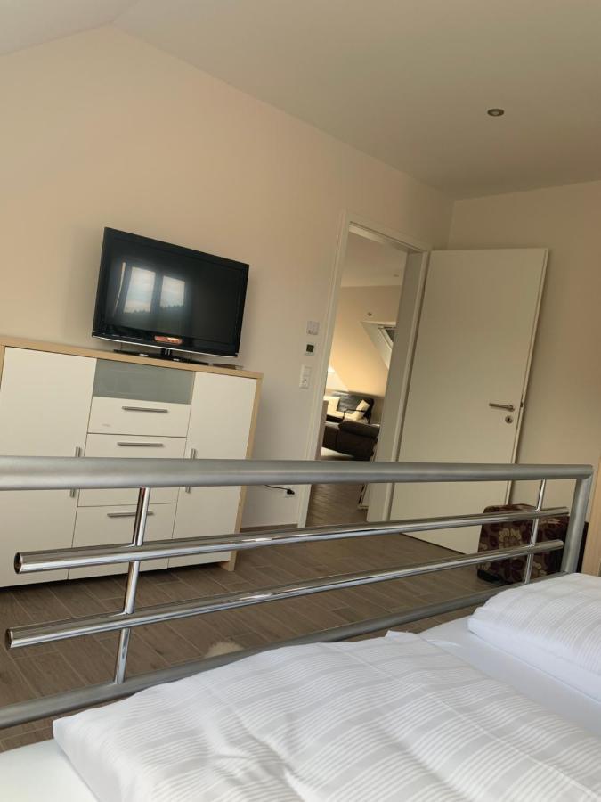 Freiraum Apartment อันไวเลอร์ อัม ทริเฟลส์ ภายนอก รูปภาพ