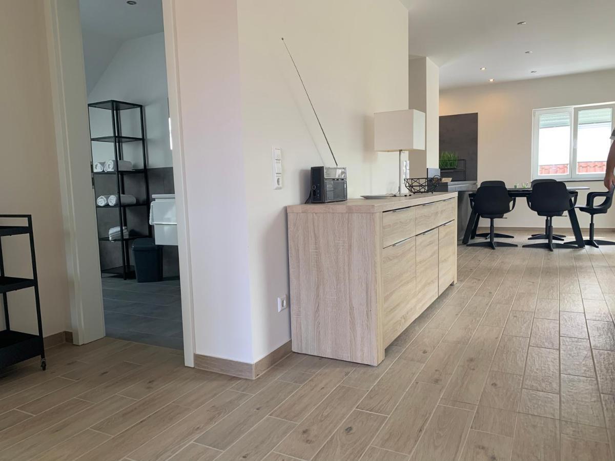 Freiraum Apartment อันไวเลอร์ อัม ทริเฟลส์ ภายนอก รูปภาพ